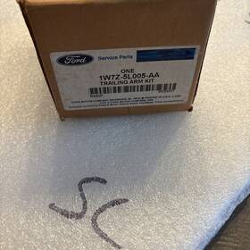 1w7z-5l005-a Ford Crown Victoria Grand Marquis Nos Trailing Arm Reinforcement Kit