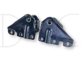 5c74-3b085-aa Ford 99-04 F250 F350 2wd Radius Arm Bracket Set Oe Brackets Frame Mounts