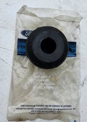 E3tz-3b203-a Ford Nos Oem Front Radius Arm Bushing With Free Shipping