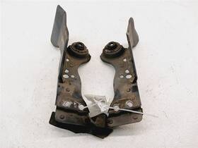 55451-eg000 Infiniti 513.in1o11 07-15 G35/g37 Sedan Rear Suspension Stay Bracket Pair Oem
