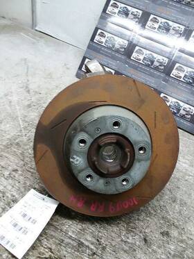 490-59372r Porsche Passenger Right Rear Knuckle/stub Fits 14-16 Panamera 69975