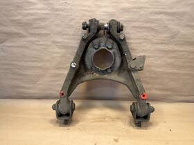 Il05185 Triumph Tr6 Tr4a Tr250 Lh Lower Wishbone Spring Pan Oem