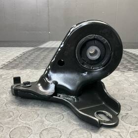 6761844 Volkswagen 2004-2008 Mini Cooper Rear Trailing Arm Bracket Oem